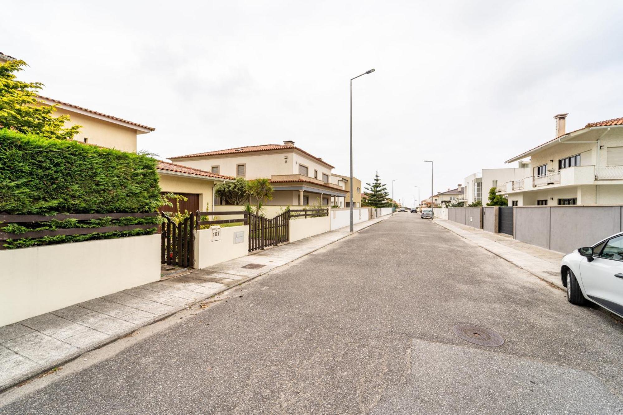 Amorosa Villa, 500M From The Beach By House And People Bagian luar foto
